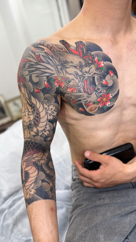龍 桜 七分袖|和彫りタトゥーの腕・前腕・内腕・外腕・二の腕デザイン作品例