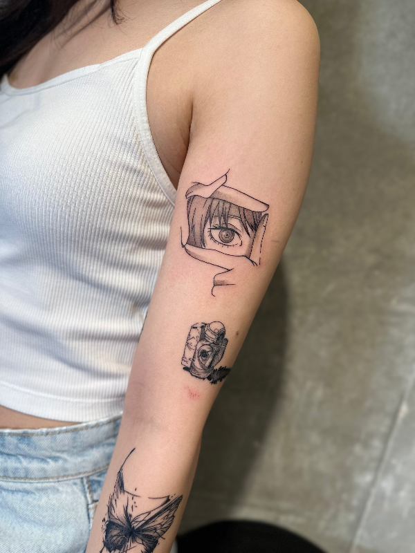 チェーンソーマン、マキナのタトゥー｜Fine Line / Linework Tattoo on
