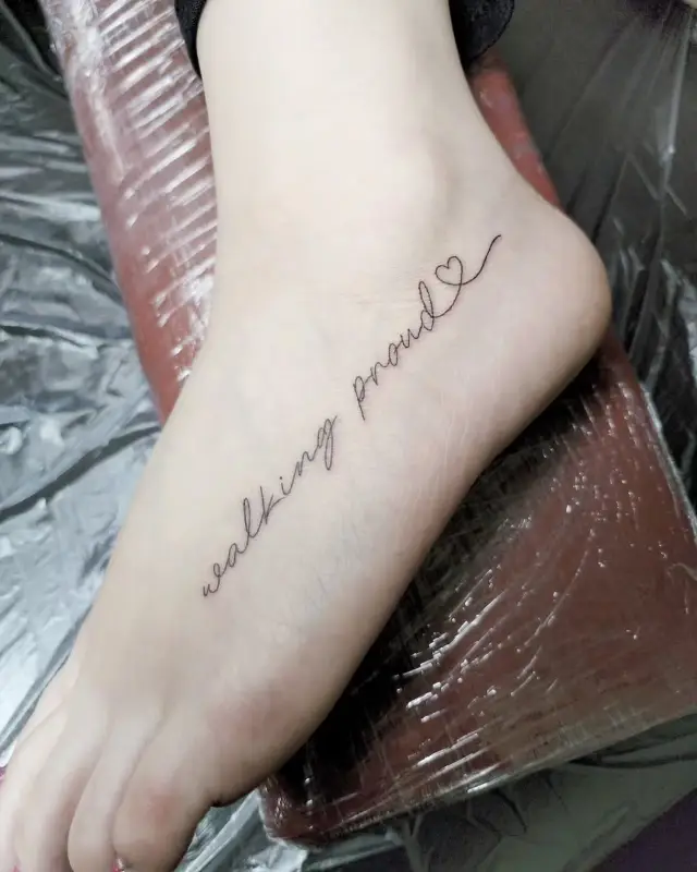 Lettering Foot レタリングタトゥー|Lettering Tattoo on Foot・Toes・Top of Foot – Design Example